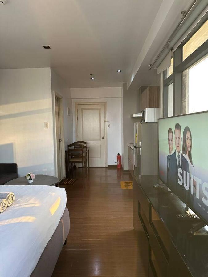 Homestyle Rare Find Corner With 2 Balconies In The Gramercy Residences Apartment
