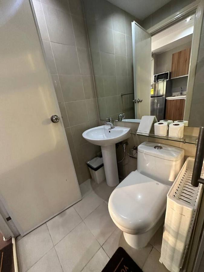 Homestyle Rare Find Corner With 2 Balconies In The Gramercy Residences Manila