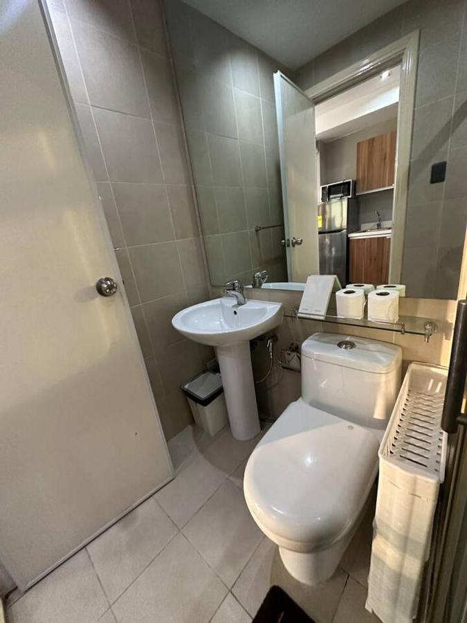 Homestyle Rare Find Corner With 2 Balconies In The Gramercy Residences Apartment *