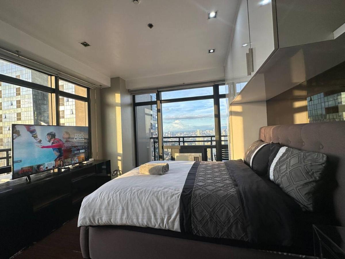 Homestyle Rare Find Corner With 2 Balconies In The Gramercy Residences Manila