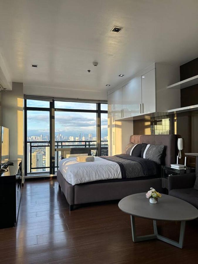 Homestyle Rare Find Corner With 2 Balconies In The Gramercy Residences Apartment Manila